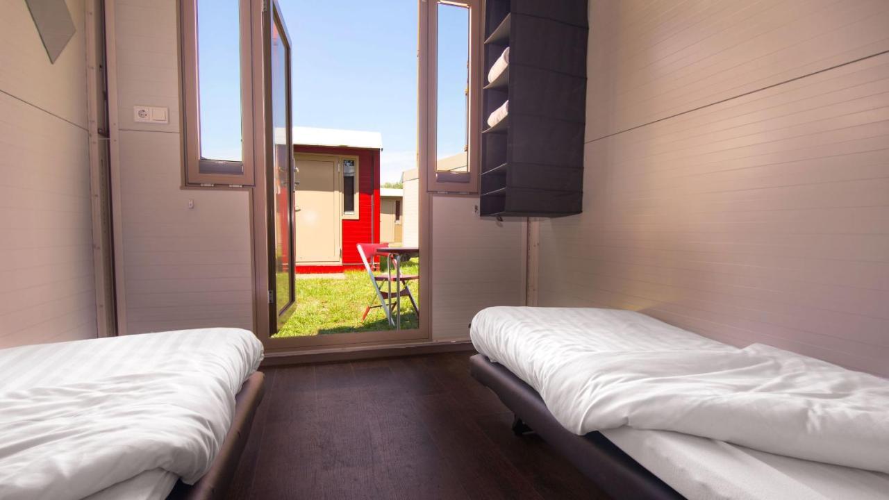 Pop-Up Hotel Songfestival Klaaswaal Zewnętrze zdjęcie